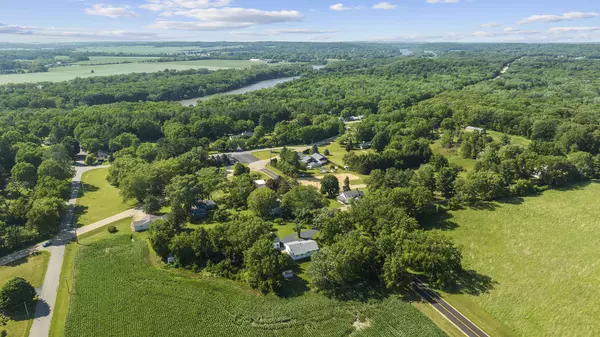 Oregon, IL 61061,1071 E Honey Creek RD