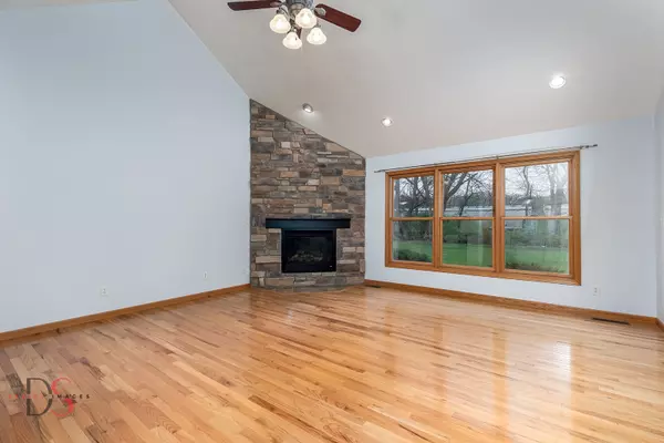 Ottawa, IL 61350,1415 Shaws LN
