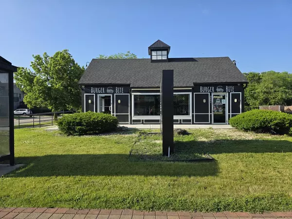 Lincolnwood, IL 60712,3901 W Touhy AVE