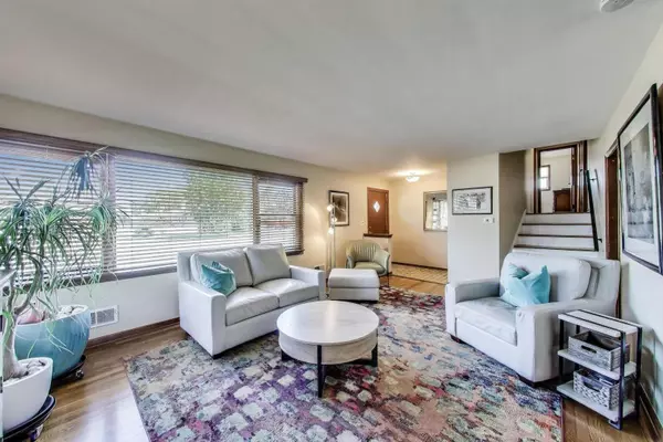Niles, IL 60714,7203 W Lill ST
