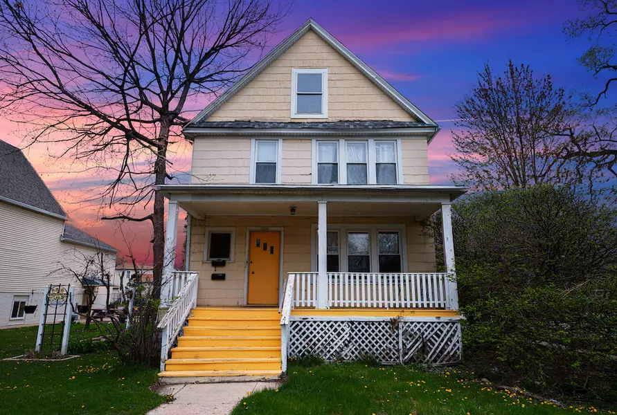 2502 Collins ST #1, Blue Island, IL 60406