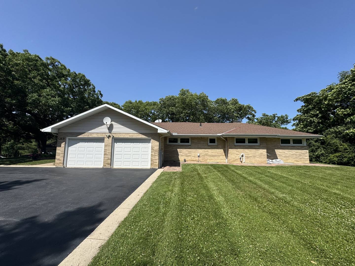 26575 N Fairfield RD, Wauconda, IL 60084