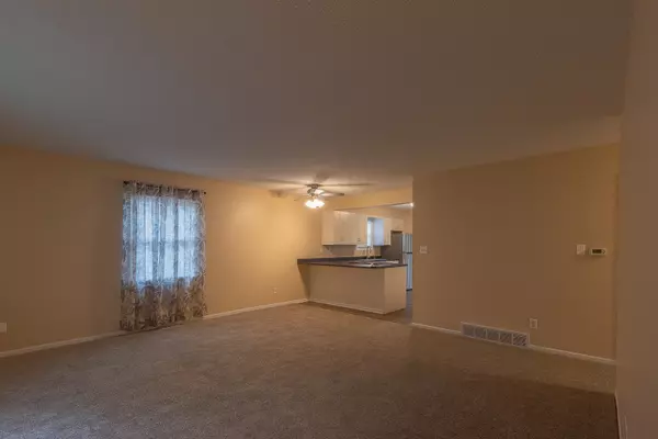 Sycamore, IL 60178,1521 Pebblewood DR #1521