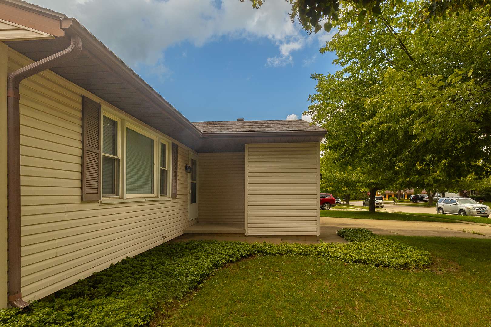 Sycamore, IL 60178,1521 Pebblewood DR #1521