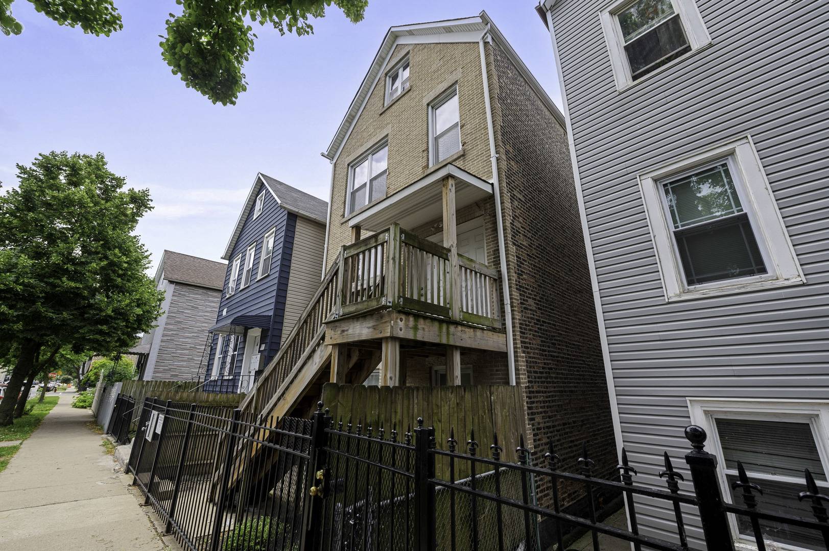 Chicago, IL 60609,4440 S Honore ST