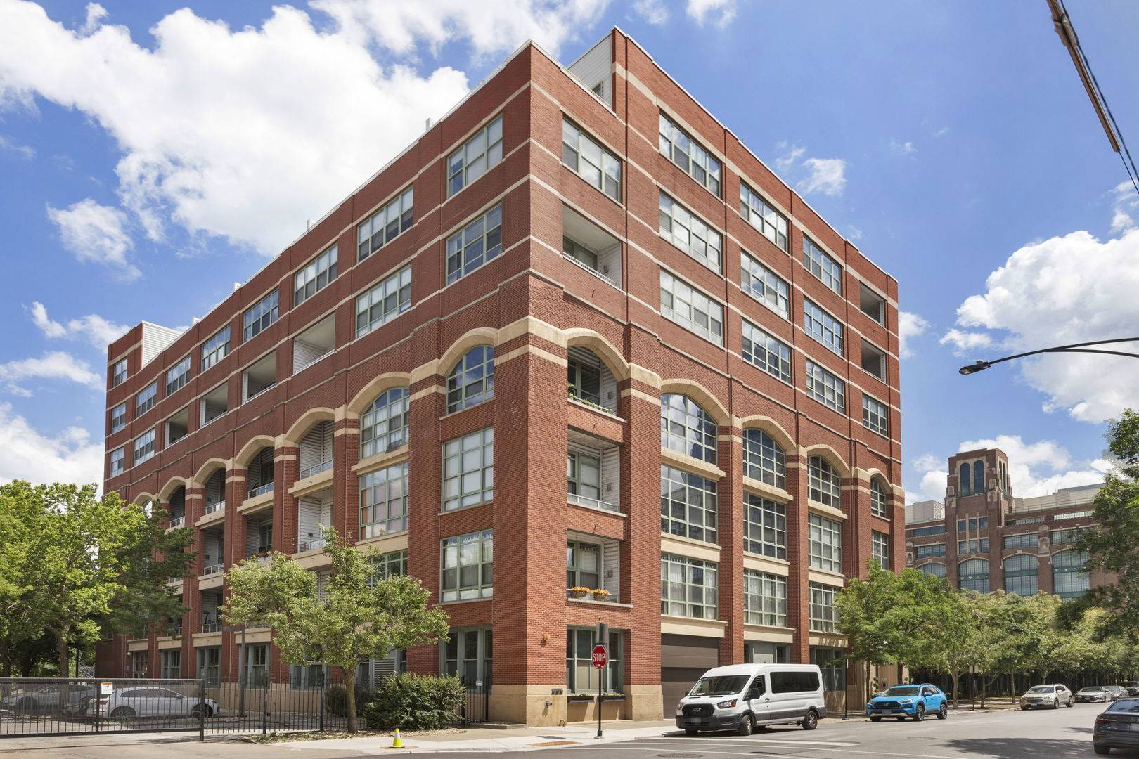 2001 S CALUMET AVE #211, Chicago, IL 60616