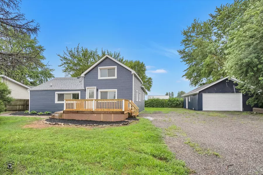 3032 W 9000n RD, Manteno, IL 60950