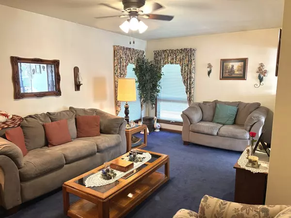 Earlville, IL 60518,312 Water ST