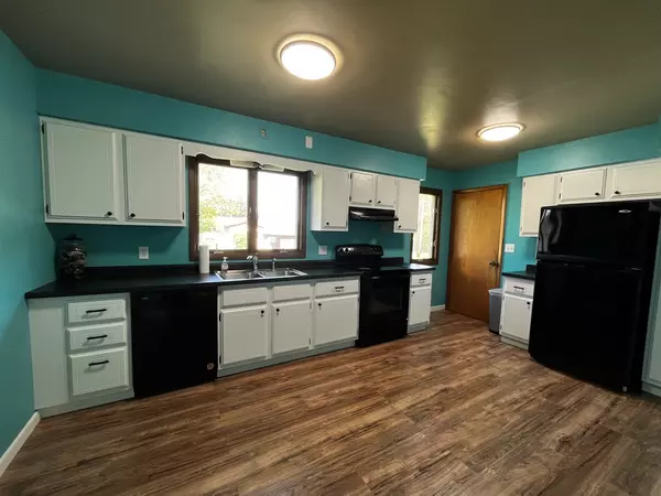 Tonica, IL 61370,430 N 2nd ST