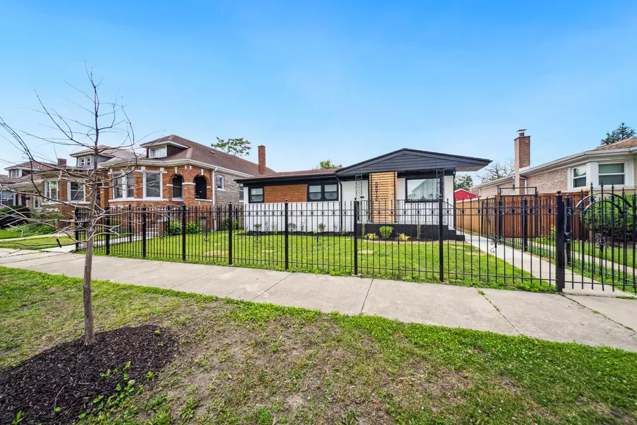 8812 S Marshfield AVE, Chicago, IL 60620
