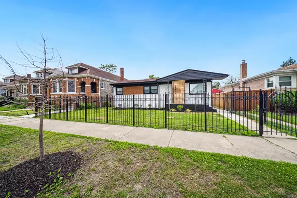 8812 S Marshfield AVE, Chicago, IL 60620