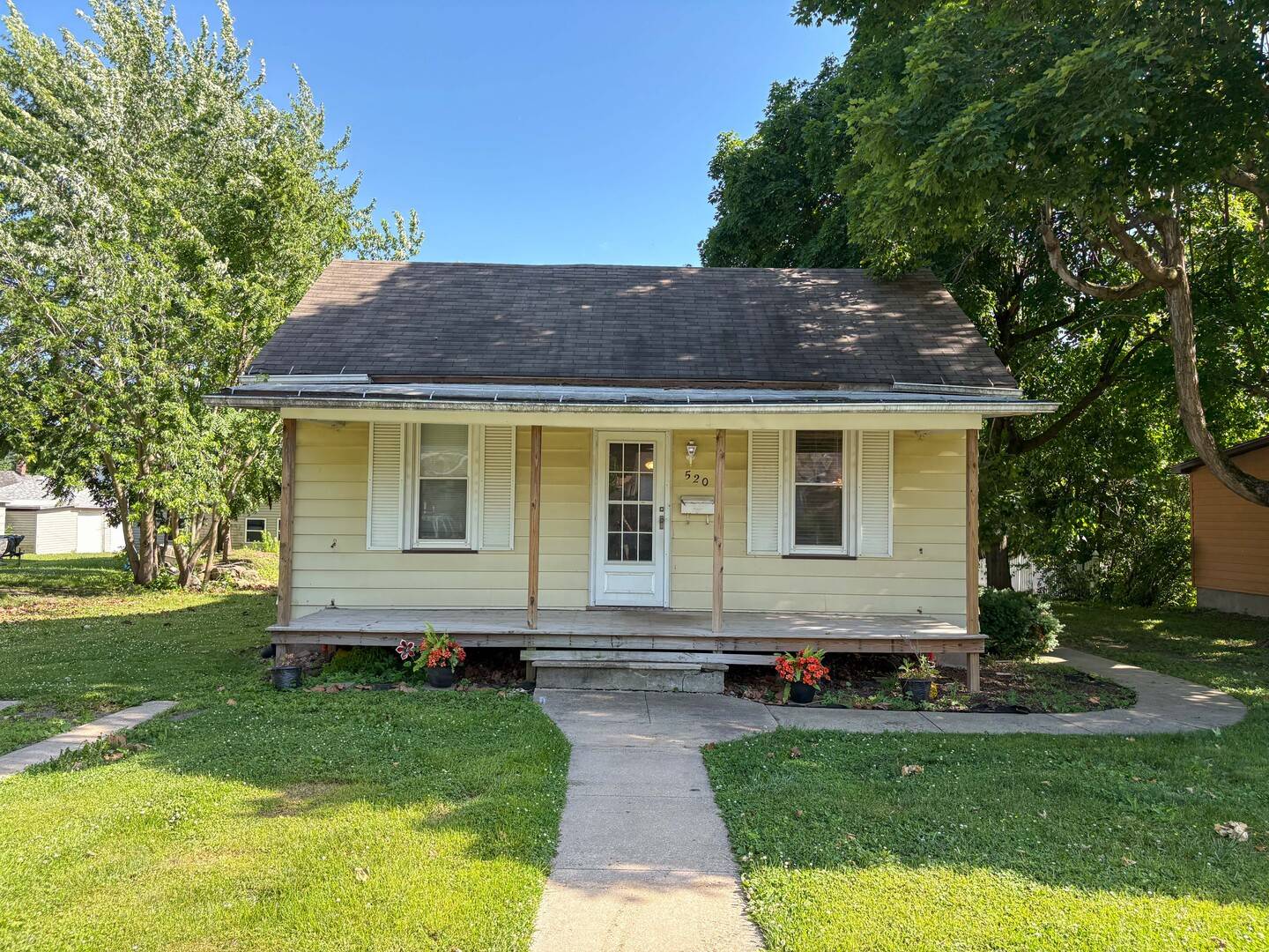Lasalle, IL 61301,520 8th ST