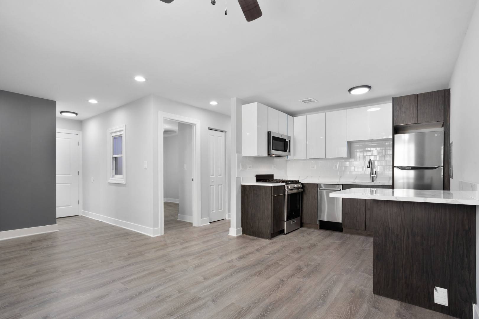 Chicago, IL 60640,5534 N Kenmore AVE #403