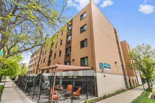 6201 N Kenmore AVE #204, Chicago, IL 60660
