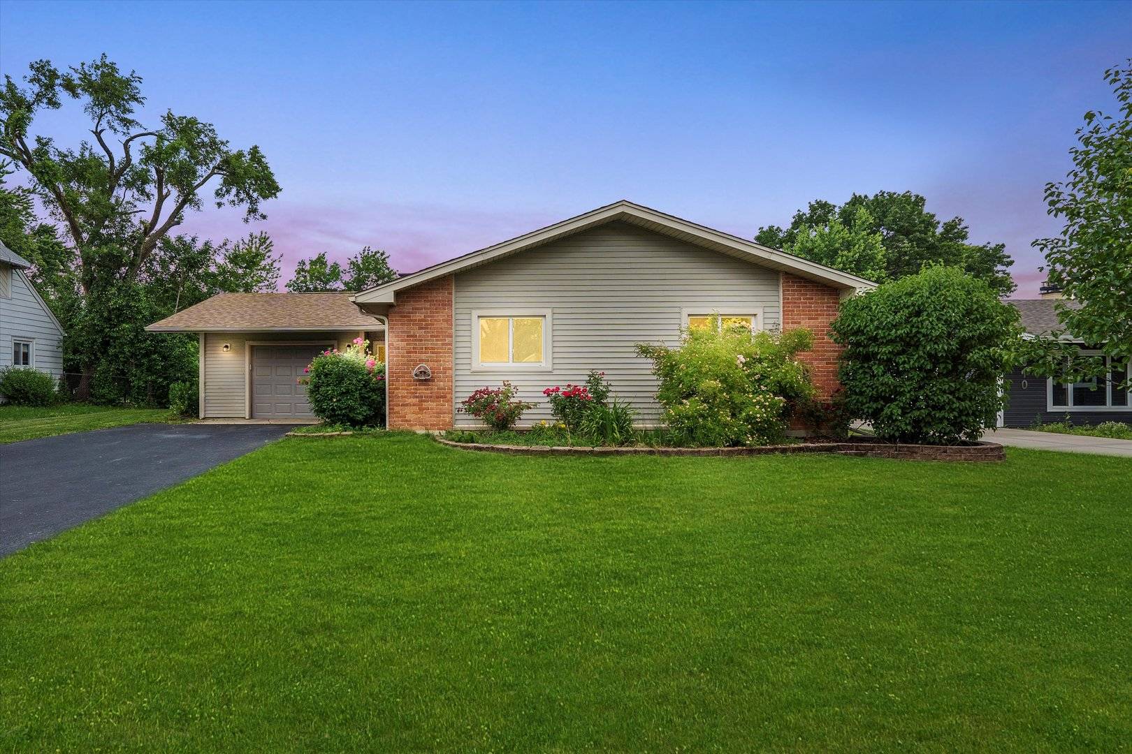 Hoffman Estates, IL 60169,620 Lafayette LN