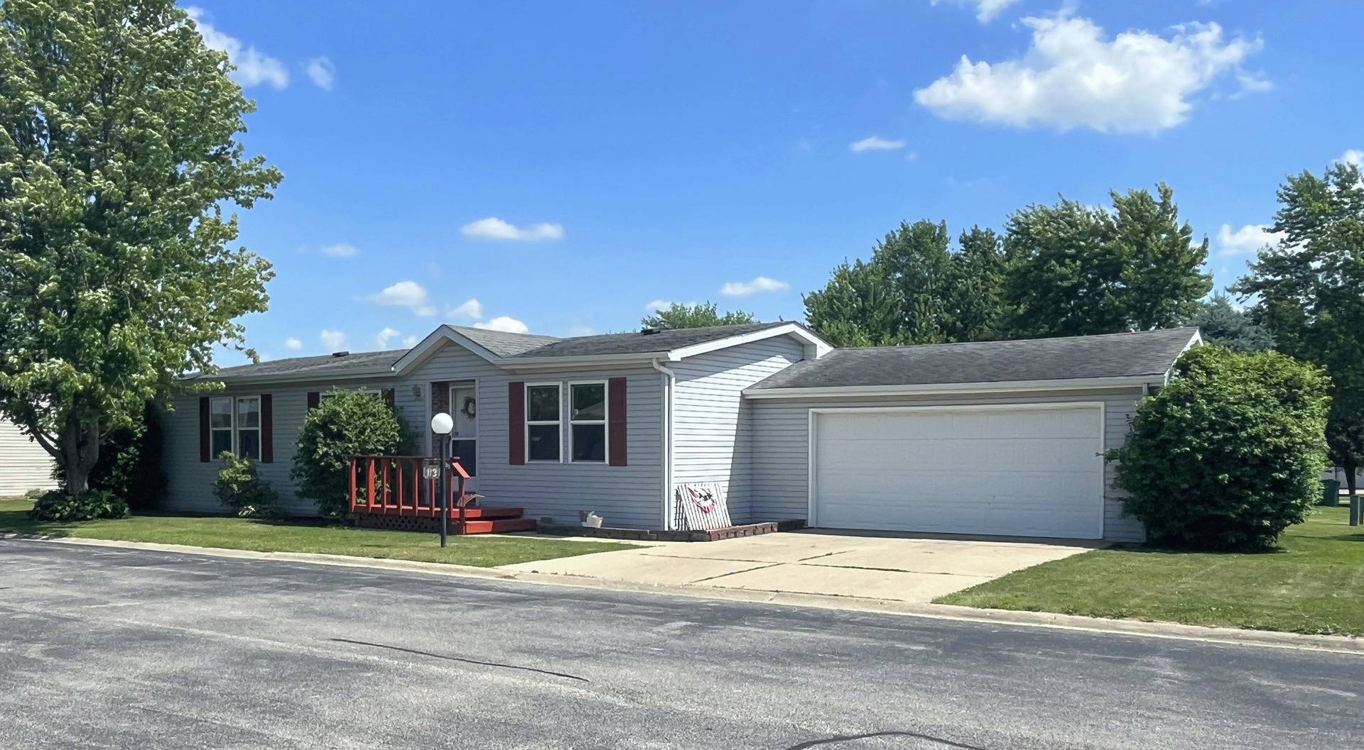 113 Cardinal LN, Sandwich, IL 60548