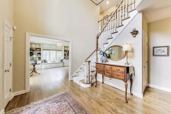 Libertyville, IL 60048,1205 Kristin DR