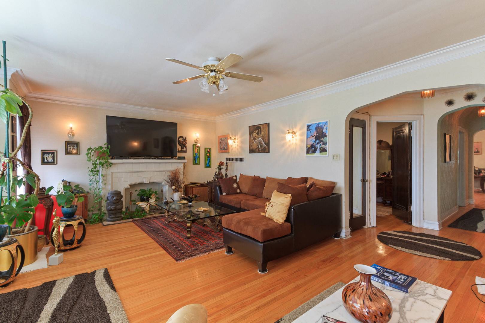 Chicago, IL 60649,7317-19 S Luella AVE
