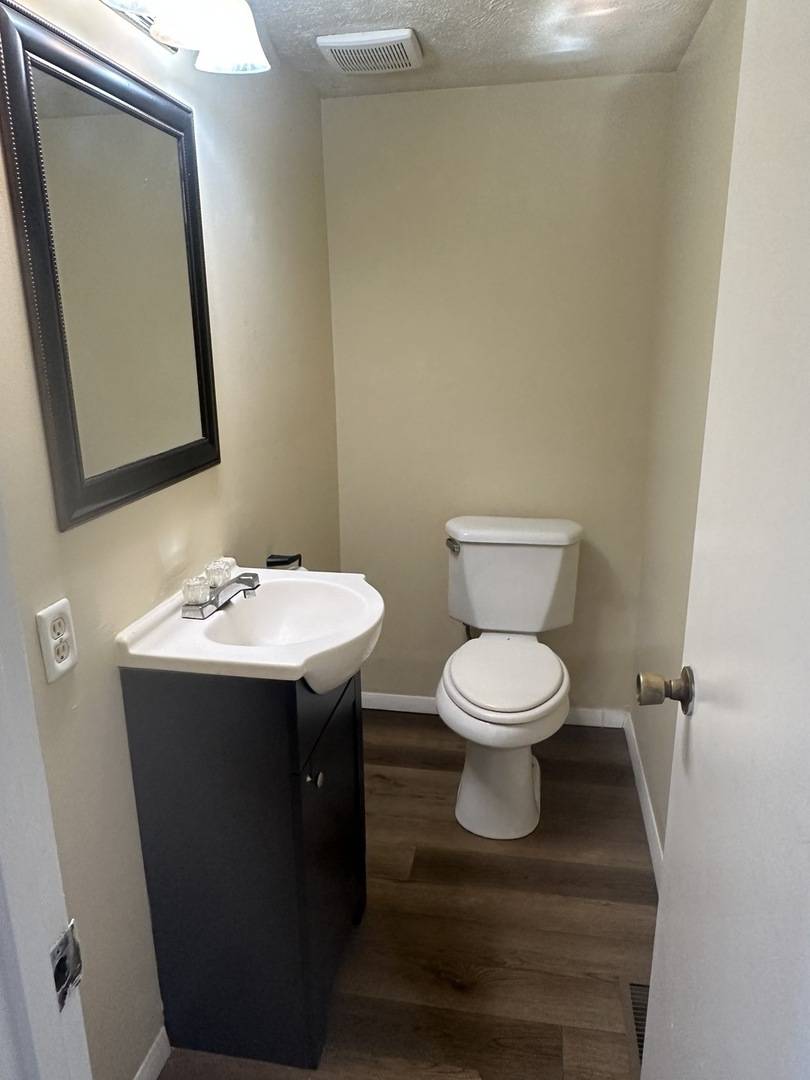 Normal, IL 61761,706 Golfcrest RD N #3