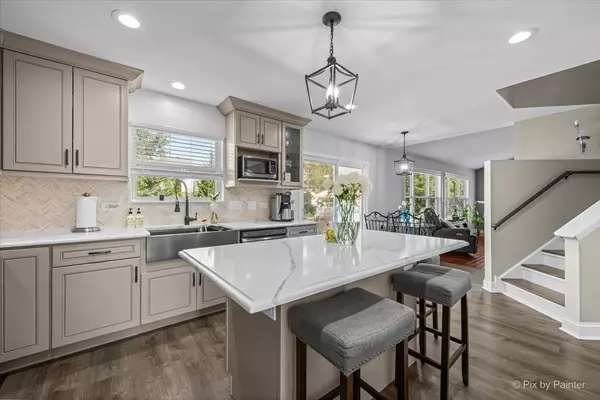 Huntley, IL 60142,11820 Blue Bayou DR