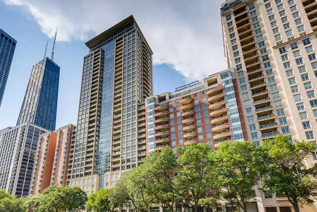 270 E Pearson ST #1402, Chicago, IL 60611