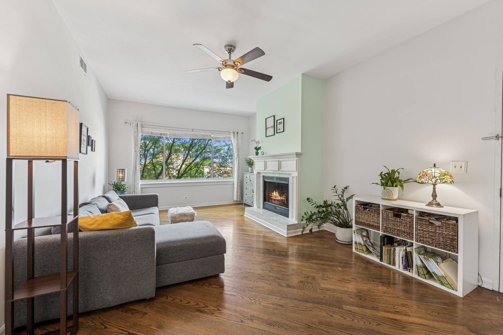 Chicago, IL 60625,4747 N Artesian AVE #3S