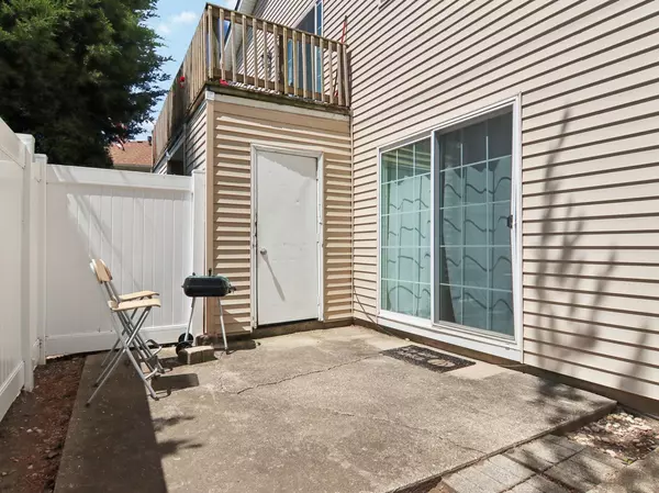 Crest Hill, IL 60403,2321 Aster DR
