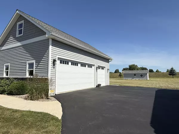 Rochelle, IL 61068,10282 E Clara AVE