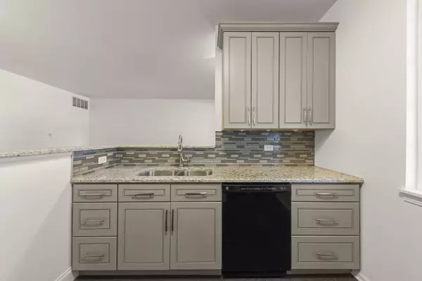 Romeoville, IL 60446,135 Azalea CIR