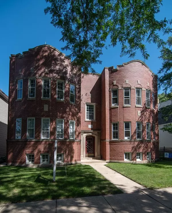 4048 W Patterson AVE #1, Chicago, IL 60641