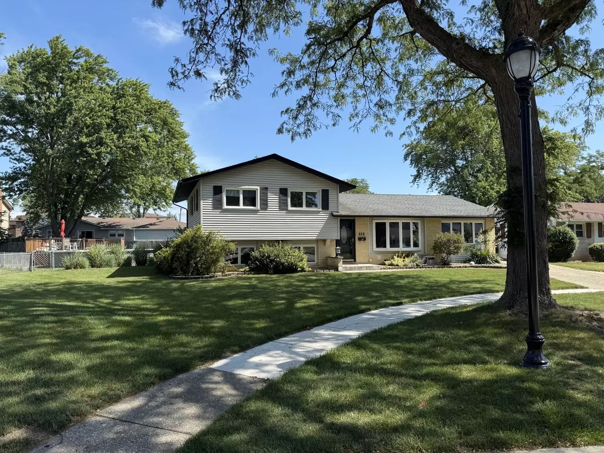 Elk Grove Village, IL 60007,628 Ironwood DR