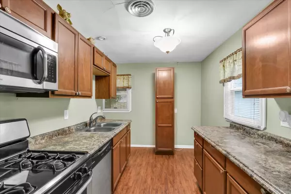 Urbana, IL 61801,903 Crestwood DR