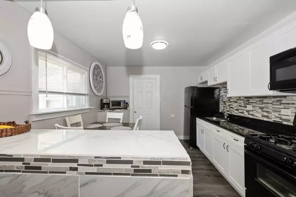 Markham, IL 60428,3737 Rose Manor TER