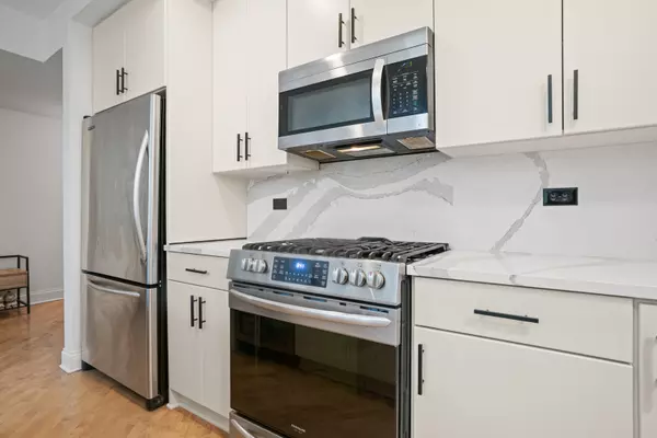 Chicago, IL 60622,1225 N Paulina ST #3S