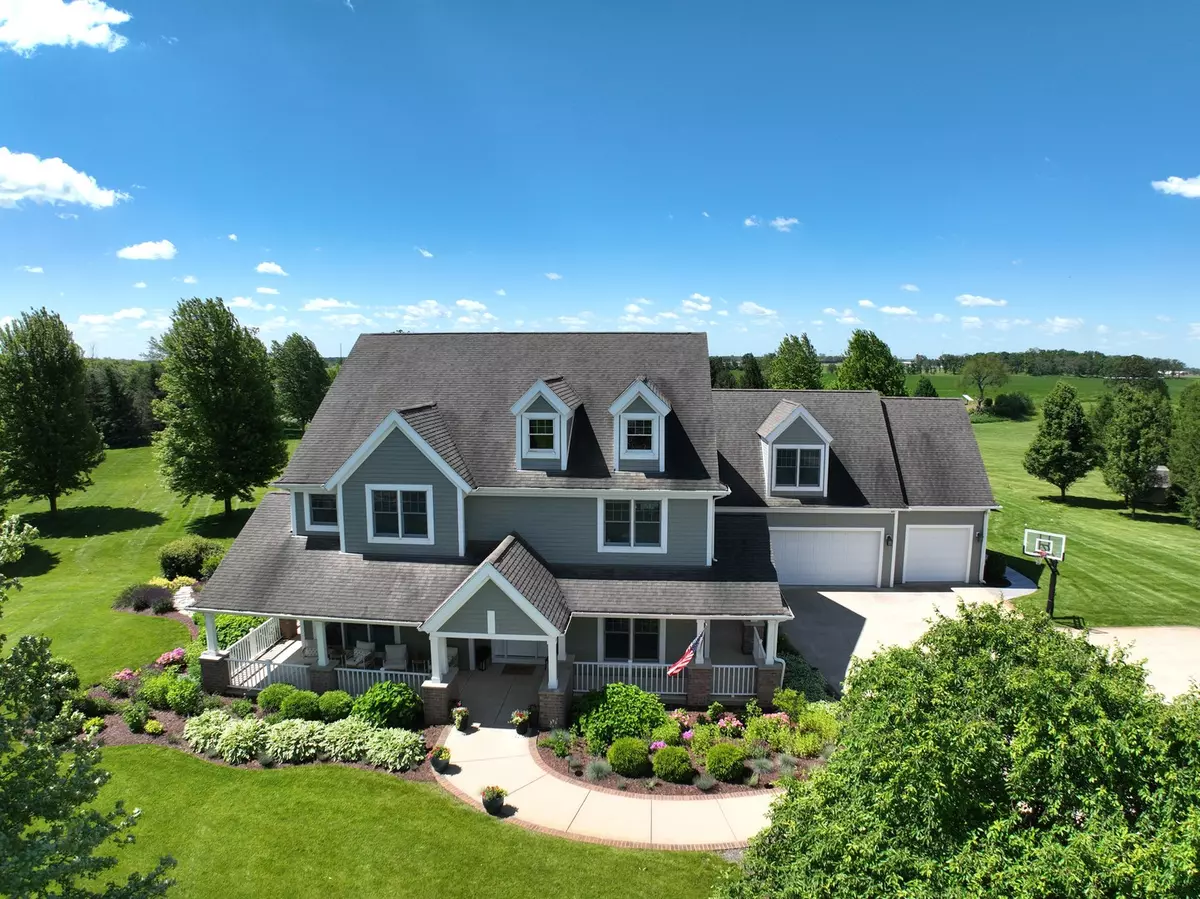 Burlington, WI 53105,5021 Sherwood CT