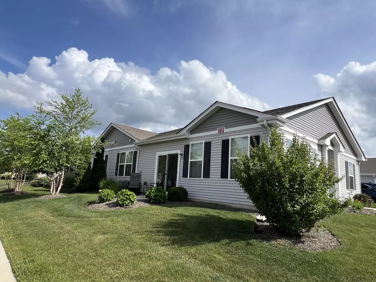 Pingree Grove, IL 60140,1137 Crestview LN