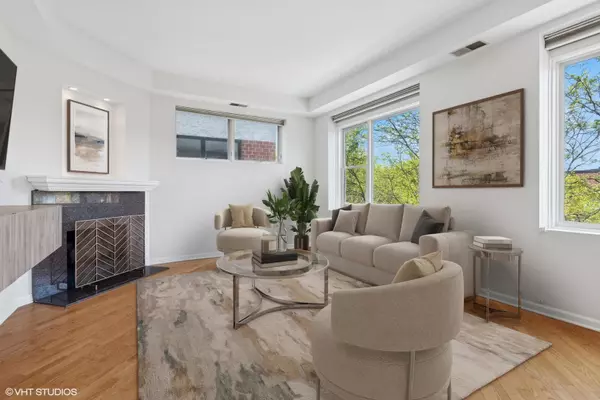 Chicago, IL 60618,2307 W Wolfram ST #415
