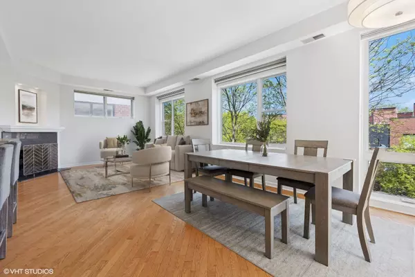 Chicago, IL 60618,2307 W Wolfram ST #415