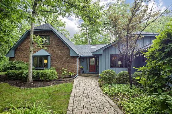 1515 Indian Trail DR, Riverwoods, IL 60015