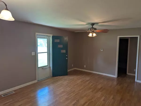 Tuscola, IL 61953,707 E Van Allen ST