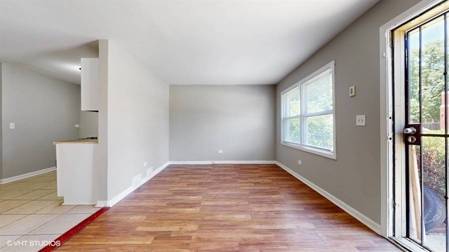 Chicago, IL 60628,309 W 109th PL