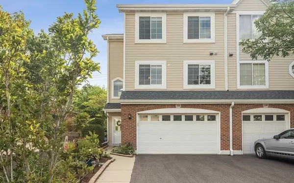 218 E Parallel ST #5A, Palatine, IL 60067
