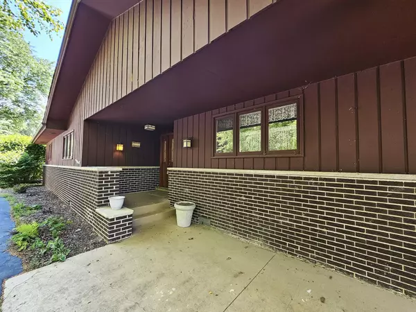 Algonquin, IL 60102,9616 Zimmer DR