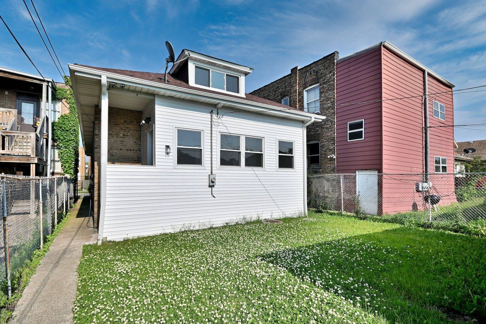 Chicago, IL 60620,8004 S Ada ST