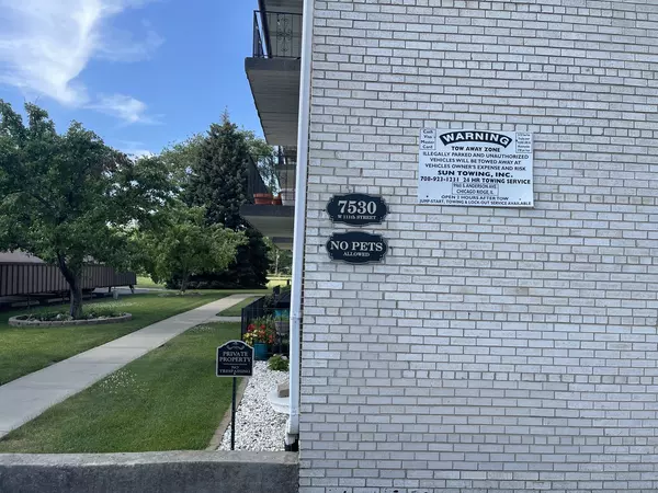 Worth, IL 60482,7530 W 111th ST #2B