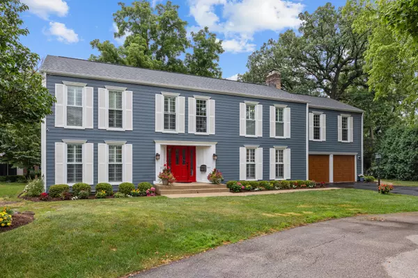 3 Old Valley RD, Rolling Meadows, IL 60008