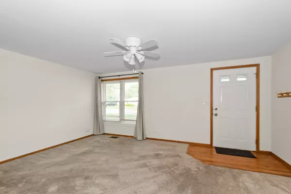 Hometown, IL 60456,8928 S Ryan RD