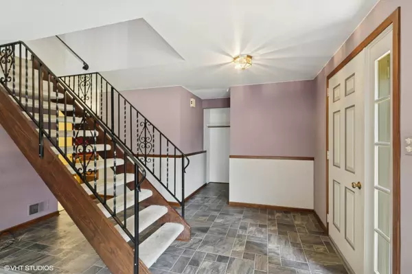 Mundelein, IL 60060,940 French DR