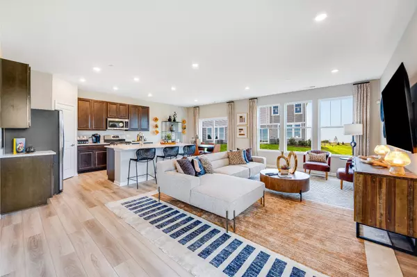 Crystal Lake, IL 60012,672 Cassia CT