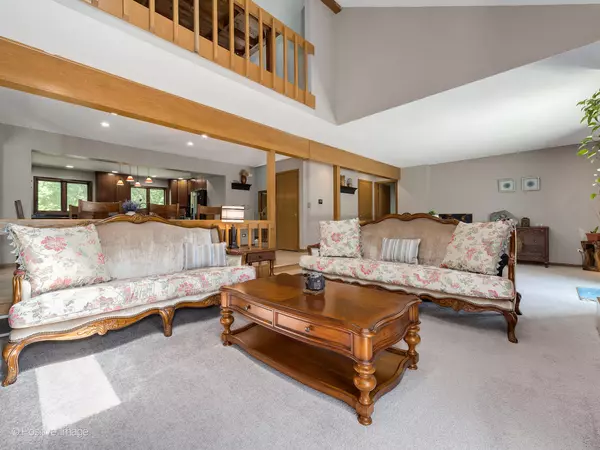 Naperville, IL 60540,1412 Ambleside CIR